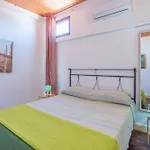 Villa piscina a due passi dal mare